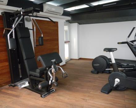 Siempre mantenerse en forma: aprovechar el gimnasio en el Best Western Hotel Piemontese, 4 estrellas en el centro de Bérgamo.